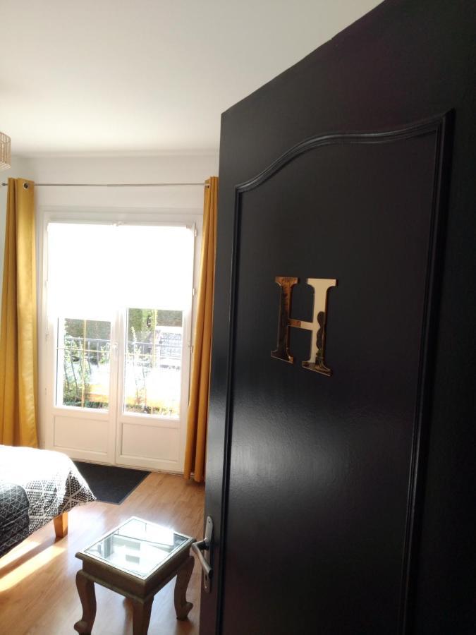 Maison Reposant Arconnay Et Jardin Apartment Bagian luar foto